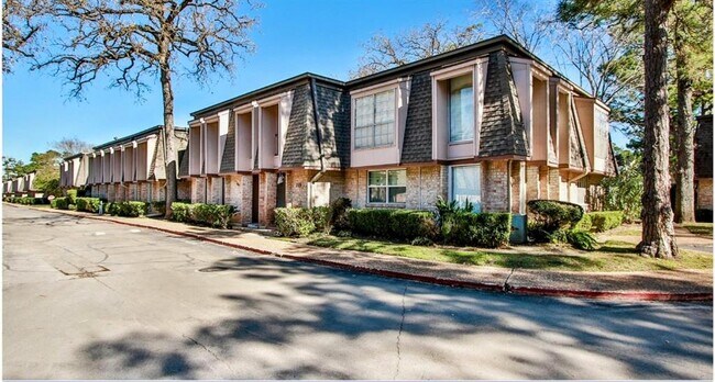 Building Photo - 12633 Memorial Dr