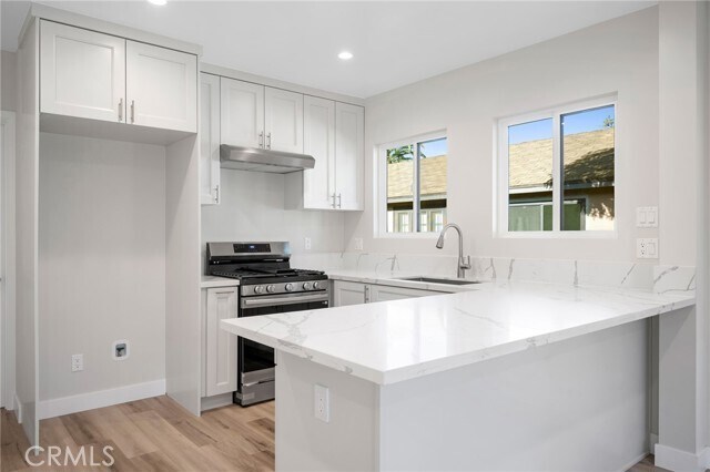 Building Photo - 417 Riverdale Dr