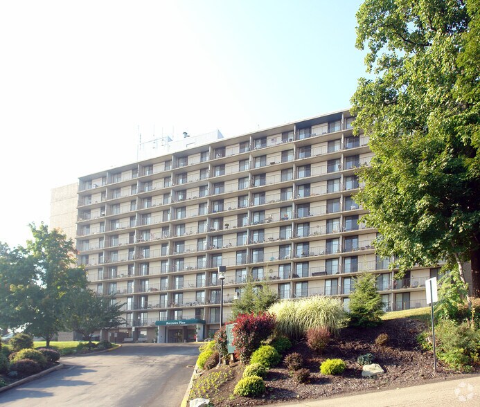 Perrytown Place 101 Highland Pines Dr Pittsburgh PA 15237 Apartment Finder