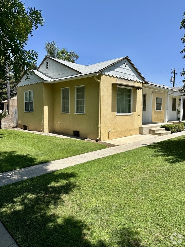 Building Photo - 1154 F St