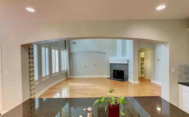 Building Photo - 15505 Prestancia Dr