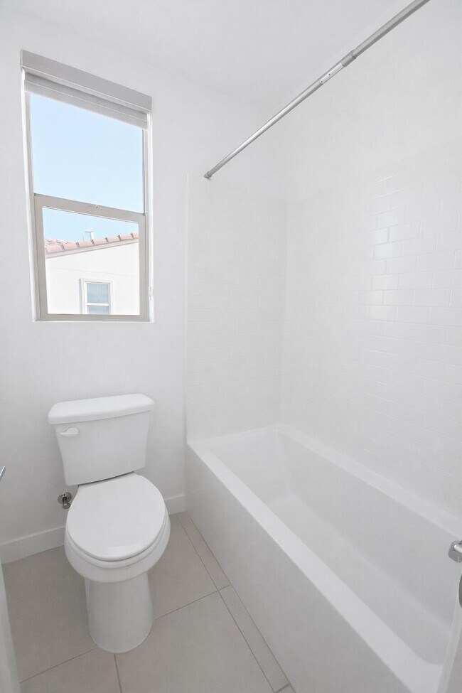 Building Photo - 35770 McCarthy St