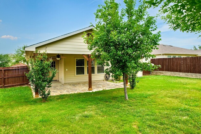 Building Photo - Charming 3-Bedroom Home in Schertz - Great...