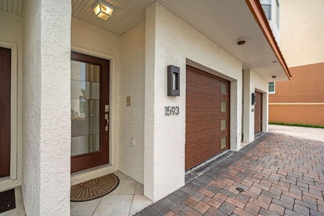 Building Photo - 1593 Pinellas Bayway S