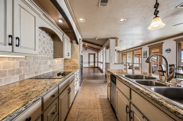 Building Photo - 18409 Shore Dr