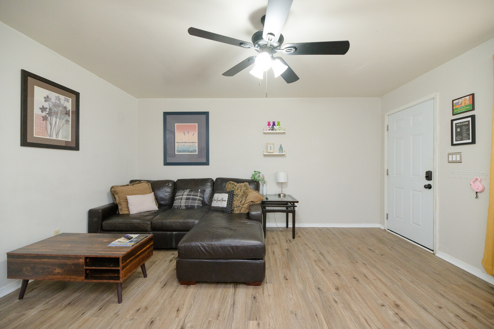 Building Photo - 834 C Ave