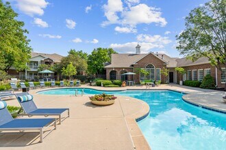 Building Photo - Creekside Apartment Homes