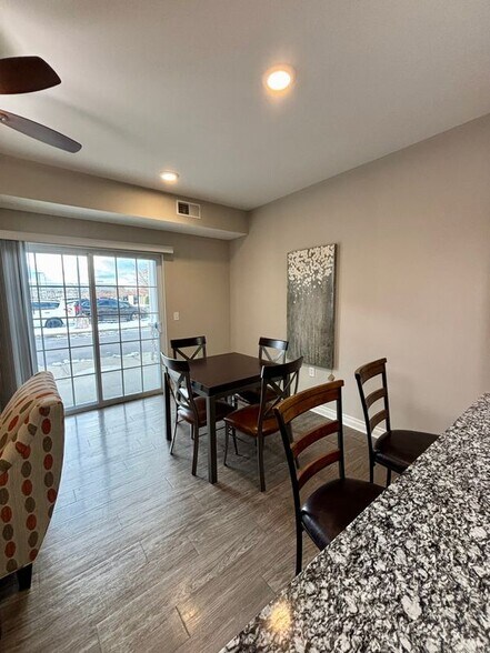 Building Photo - 2493 Sweet Home Rd