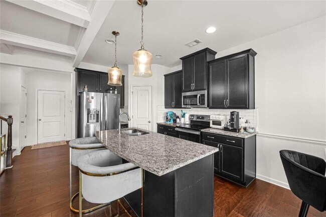 Building Photo - 2311 Candy Ln