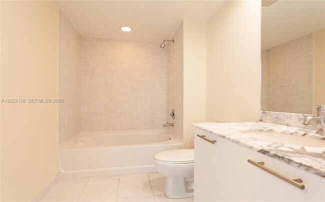 Building Photo - 951 Brickell Ave