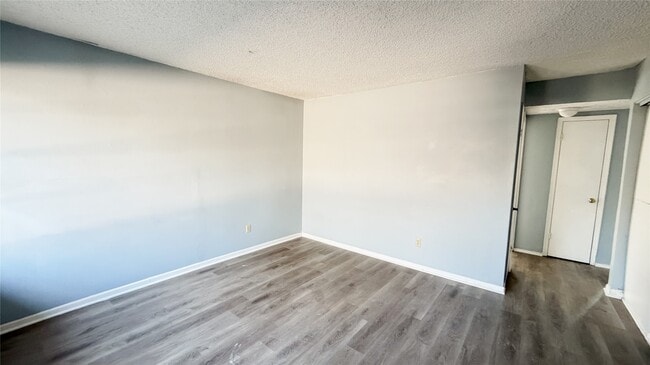 Building Photo - 111 S Drew Ave