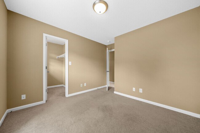 Building Photo - 4 Bedroom Pet Friendly Home For Rent With ...
