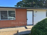 Building Photo - 137 Davis Ave