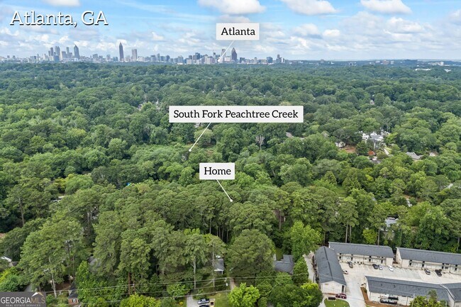 Building Photo - 1742 Helen Dr NE