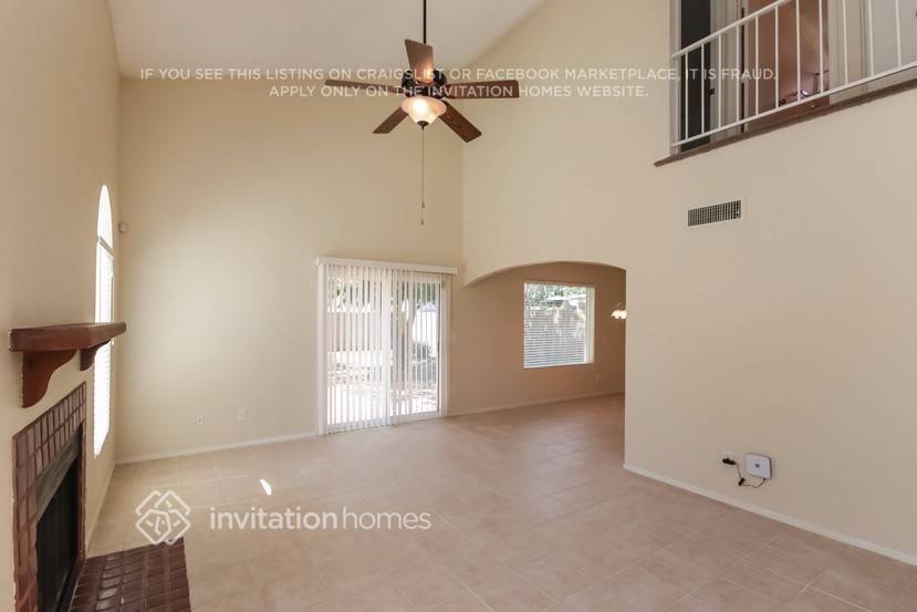 Building Photo - 4043 E Camino St