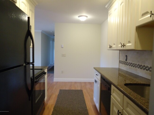 Building Photo - 142 Cross Slope Ct