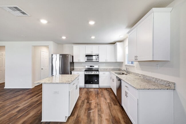 Building Photo - Modern Two-Story with Office, Loft, and Co...