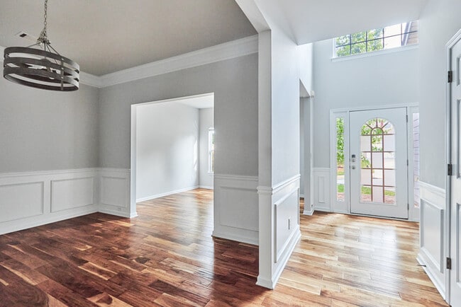 Building Photo - 4 bedroom house in Suwanee