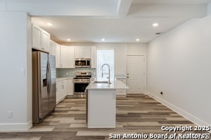 Building Photo - 216 Eleanor Ave