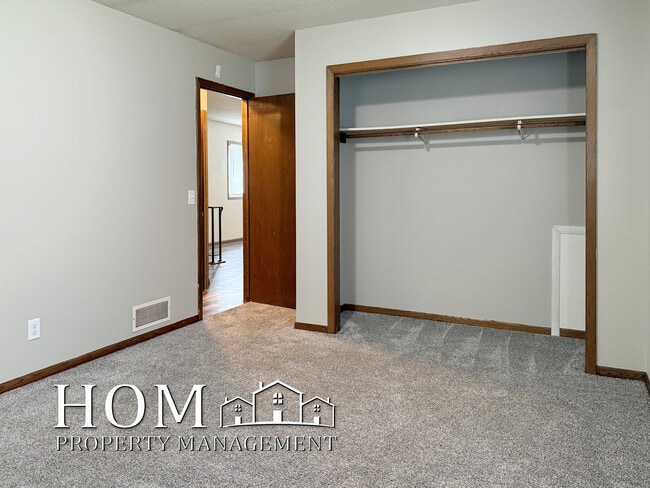 Building Photo - 31 Devonshire Pl