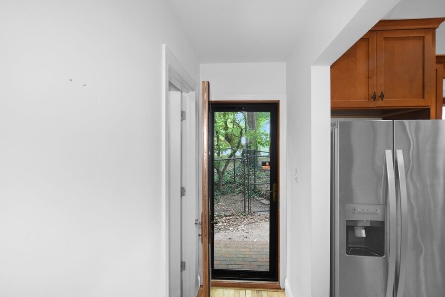 Building Photo - 149 Windcliff Rd
