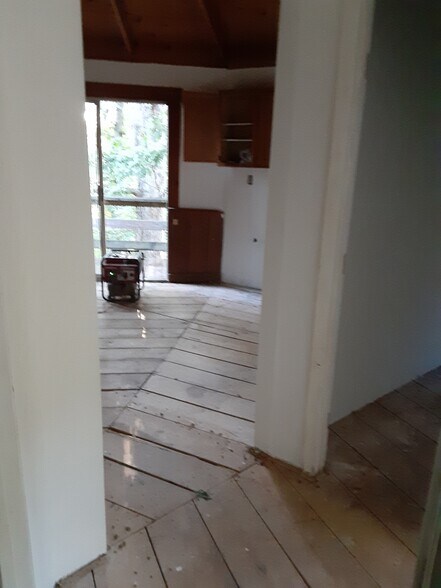 Building Photo - 543 Solar Dr