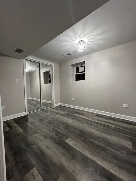 Building Photo - 1355 S Springfield Ave