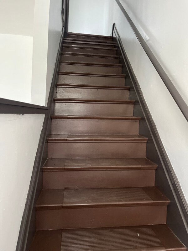 Building Photo - 836 E Whittier St