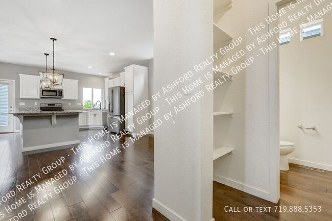 Building Photo - 6544 John Muir Trl