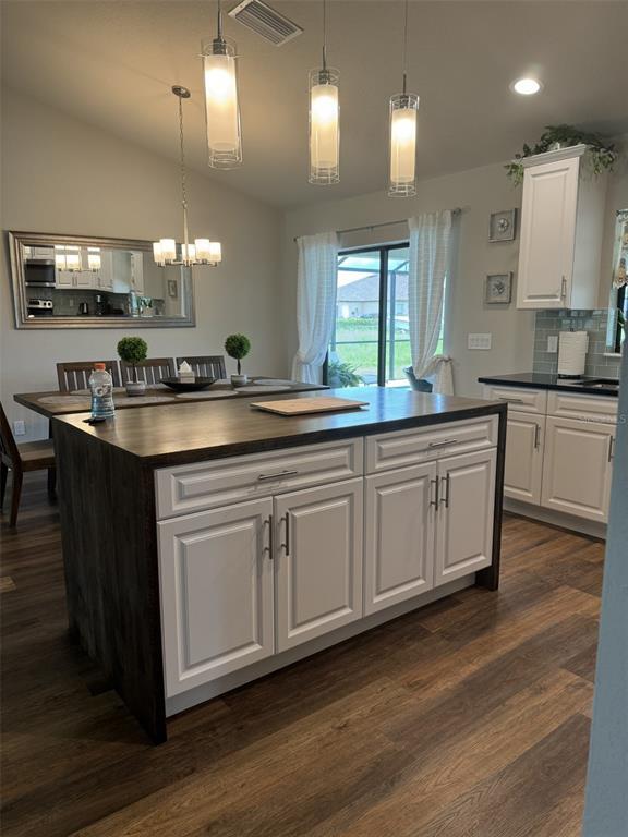 Building Photo - 23 NW 8th Pl