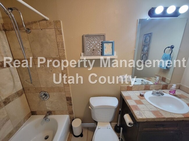 Building Photo - Eagle Mountain Townhouse
