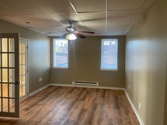 Building Photo - 2701 Center