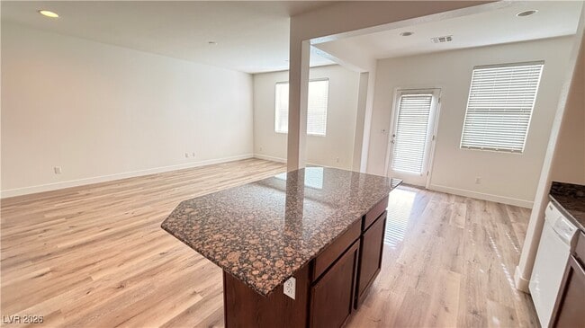 Building Photo - 7375 Benlomond Ave