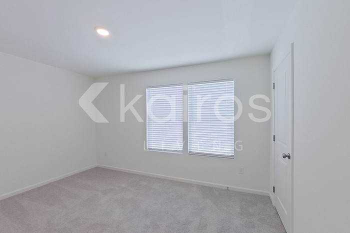 Building Photo - 167 Shelton Rd