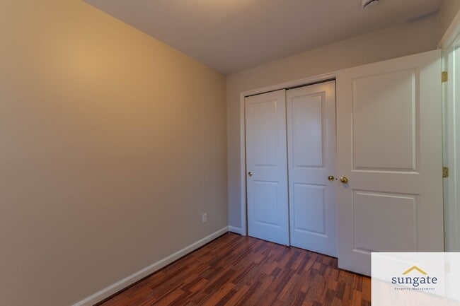 Building Photo - 2410 E Fayette St