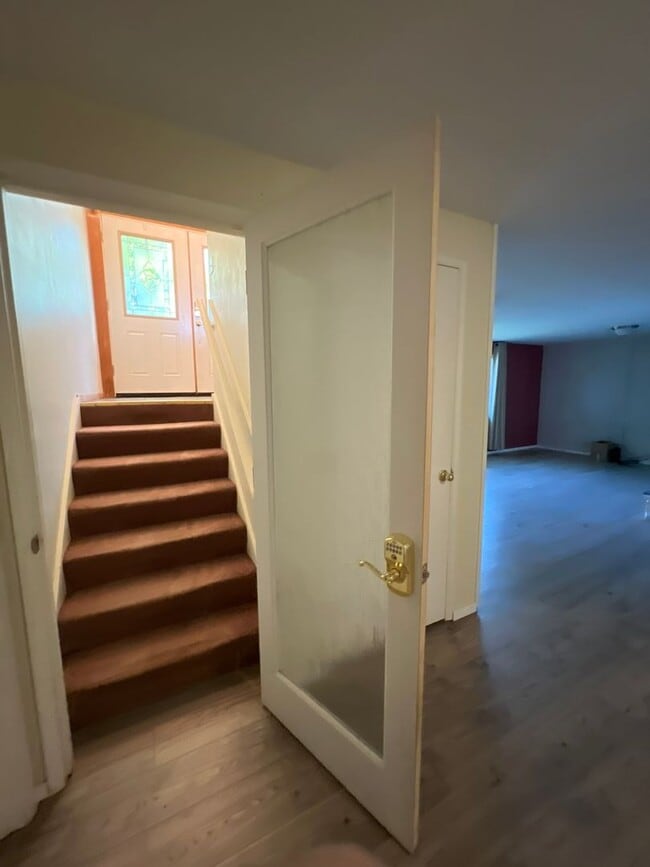 Building Photo - Hayden Bridge Four Bedroom