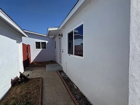 Building Photo - 4136 Fond du Lac Ave