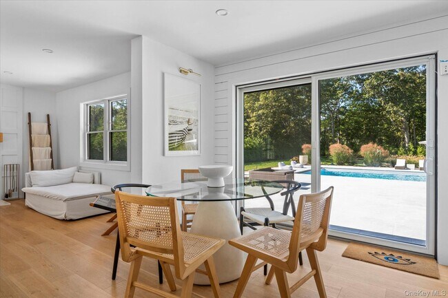 Building Photo - 805 Kayleighs Ct