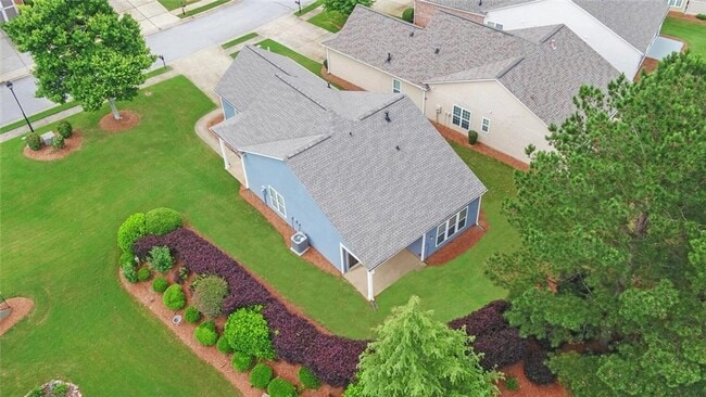 Building Photo - 6218 Azalea Way