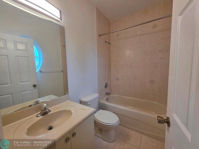 Building Photo - 4929 Windward Way