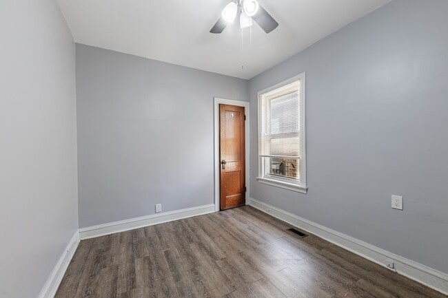 Building Photo - 6141 S Kilbourn Ave
