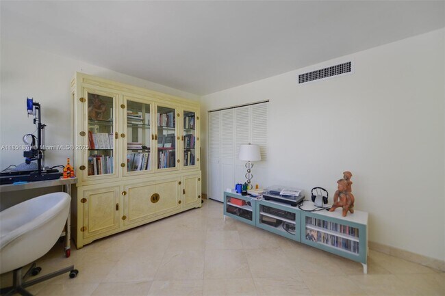 Building Photo - 5838 Collins Ave