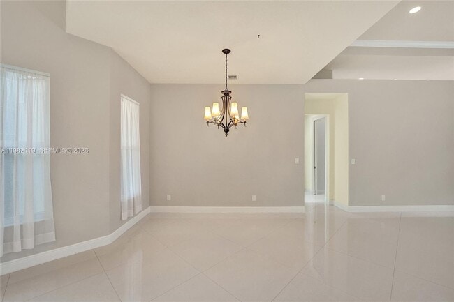 Building Photo - 8006 N Savannah Cir