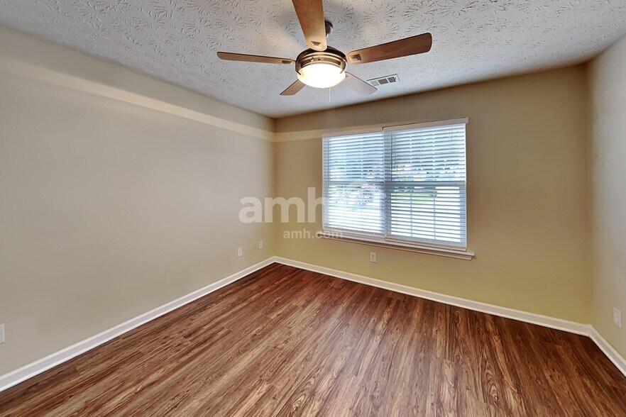 Building Photo - 308 Sam Cobb Pl
