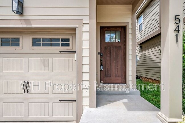 Building Photo - 541 Eastboro Dr