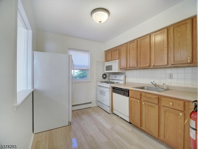 Building Photo - 2467 NJ-10