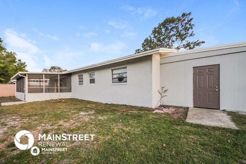 Building Photo - 2717 Amsden Rd