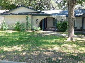 Building Photo - 3606 Lakefield St