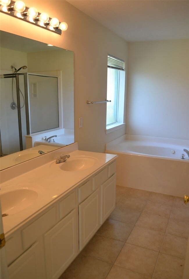 Building Photo - 3426 Auburn Hollow Ln