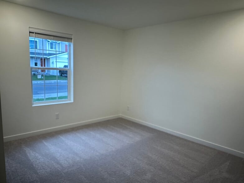 Building Photo - 17102 126th Street Ct E